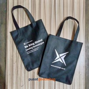 Goodie Bag Spunbond Sablon 2 Sisi